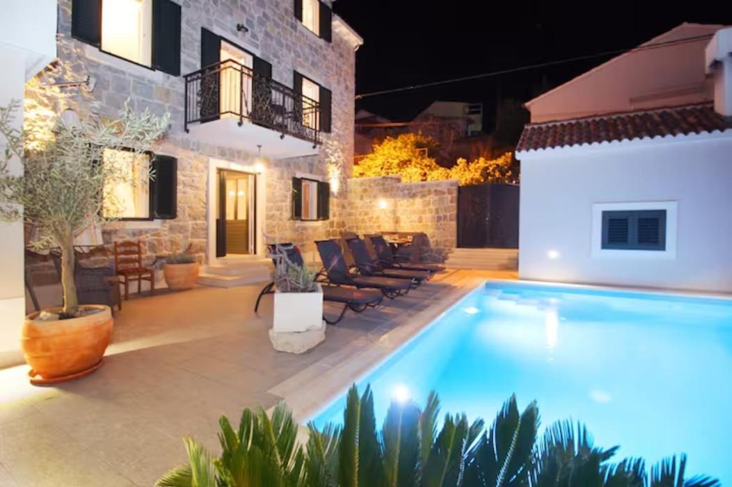 Villa Filipetti With Heated Pool มาคาร์สกา ภายนอก รูปภาพ